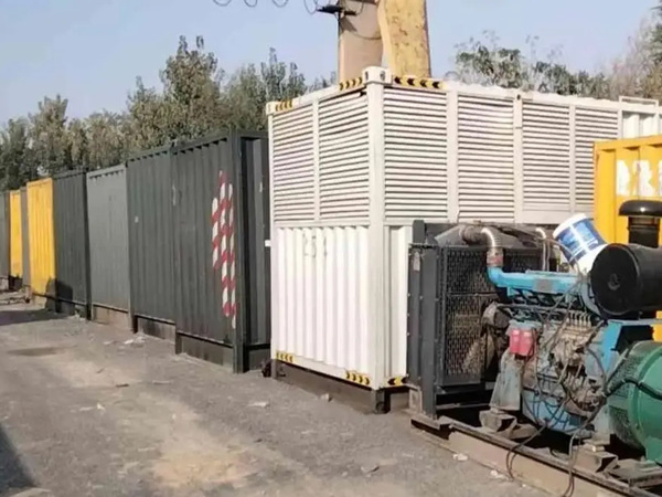 湘阴200KW柴油发电机机组每小时油耗是多少？